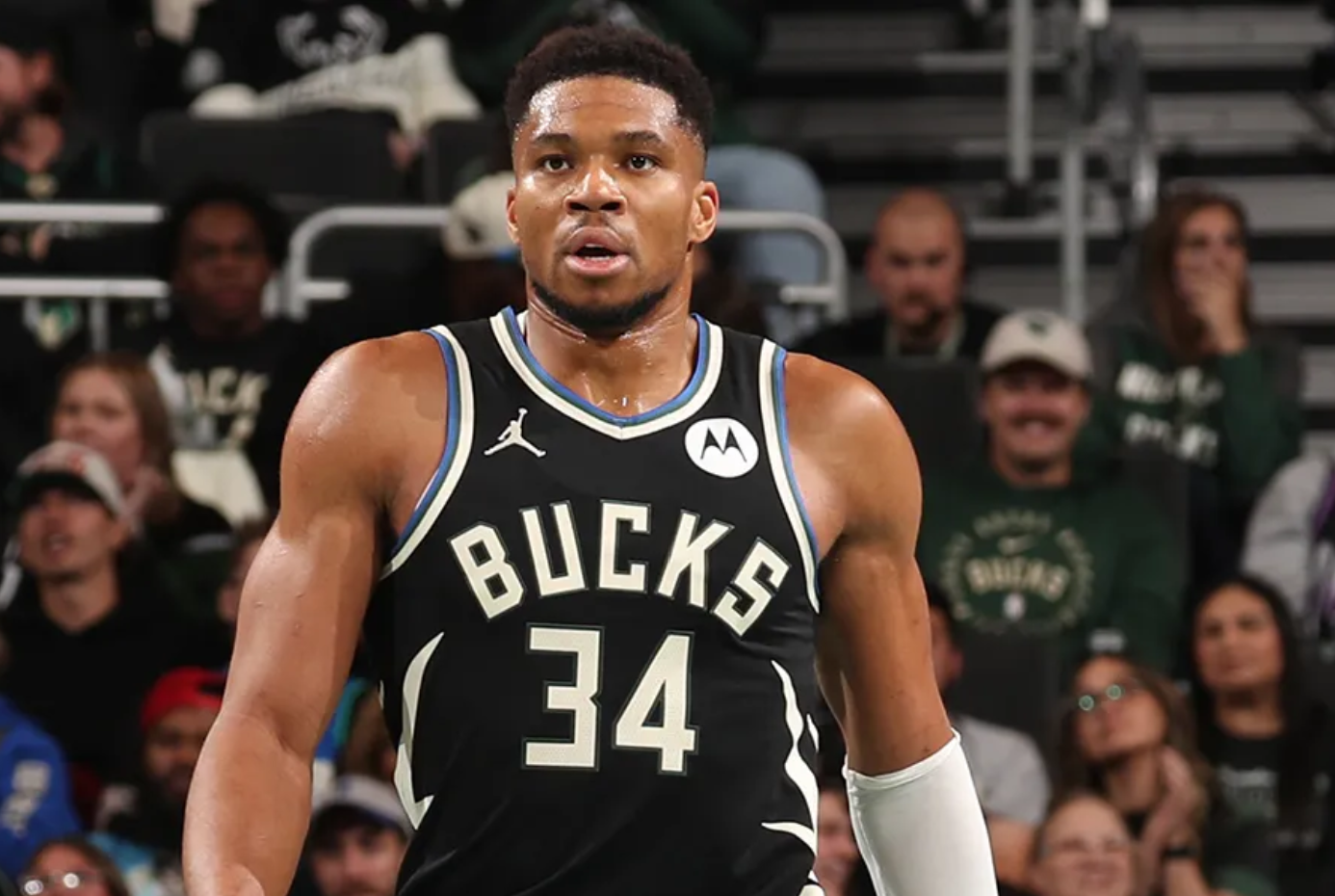 密尔沃基雄鹿迎西甲关键赛，赛后伤情更新，引发热议，球队文化再被提及的简单介绍-真人娱乐