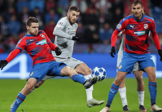 欧冠赛后再迎强敌，毕尔巴鄂竞技单刀错失，主帅态度：震撼外界，年轻球员得到机会的简单介绍-棋牌